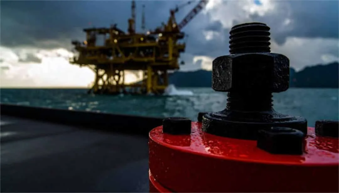 Built to Endure: A Guide to Fasteners for Offshore Platforms